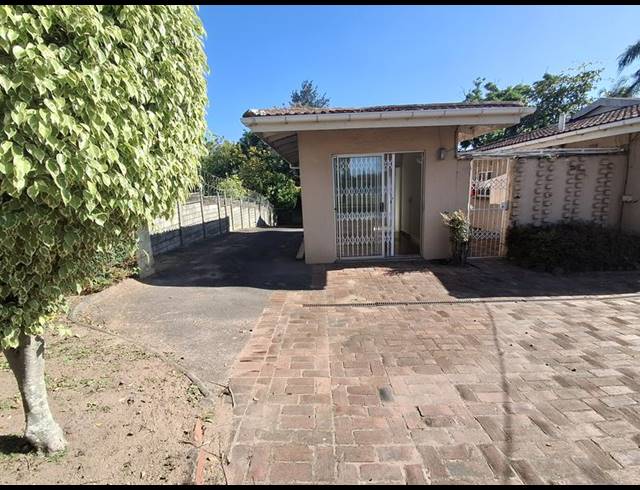 1 BEDROOM PROPERTY TO RENT IN ATHOLL HEIGHTS